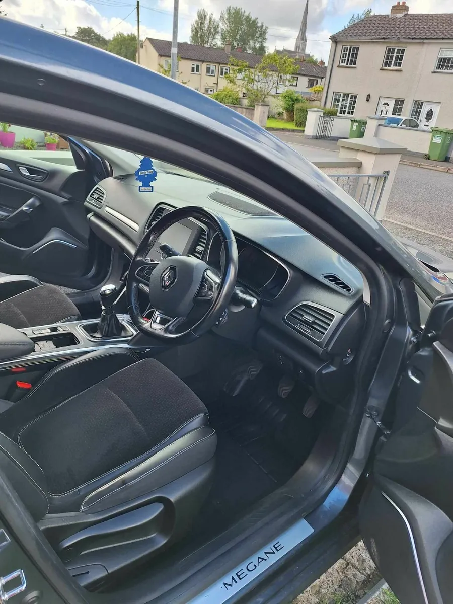 Renault Megane High-spec 1.5 diesel *FRESH NCT* - Image 4
