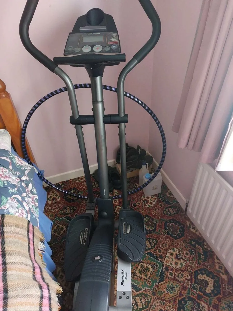 Reflex step cross trainer sale