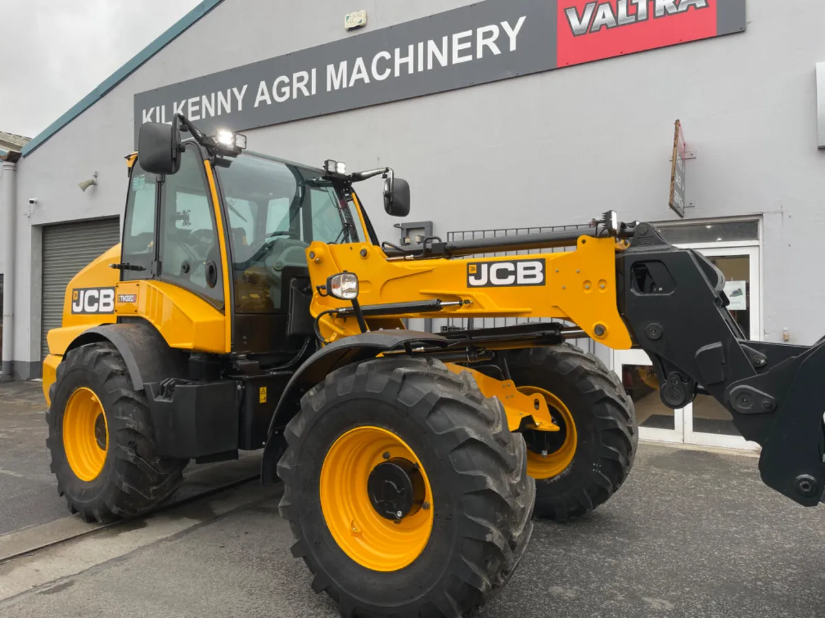 JCB TM 320S - Image 1