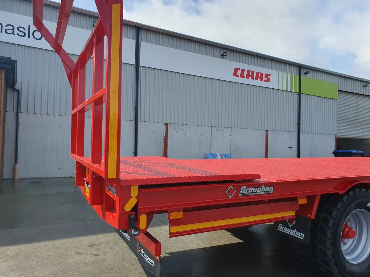 BROUGHAN BALE TRAILER WITH HYD EXTENSION - Image 3