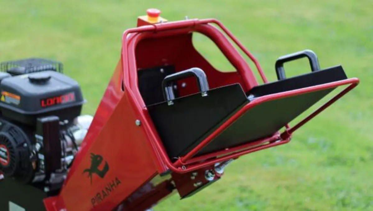 Piranha 6.5hp Woodchipper 100mm / 3.9" Capacity - Image 3