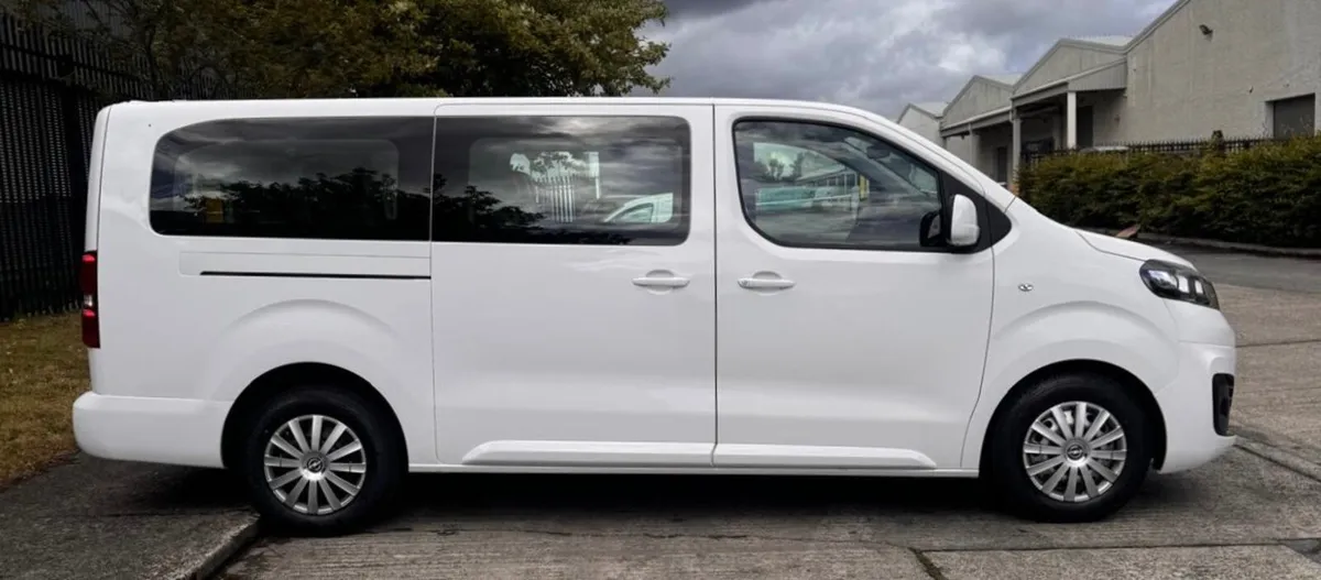 2020 Opel Vivaro 9 Seater Minibus - Image 3