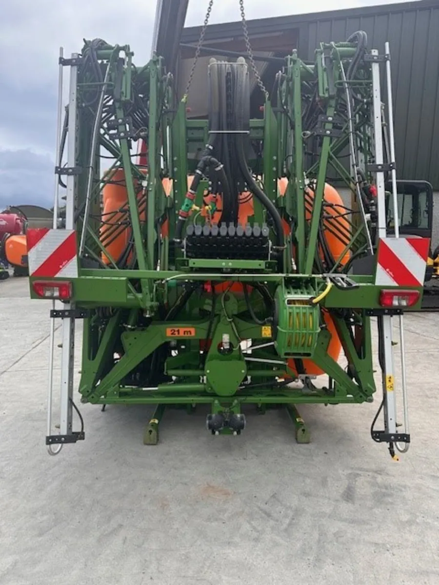 Used Amazone UF1501 21/15m Full Spec Sprayer - Image 3