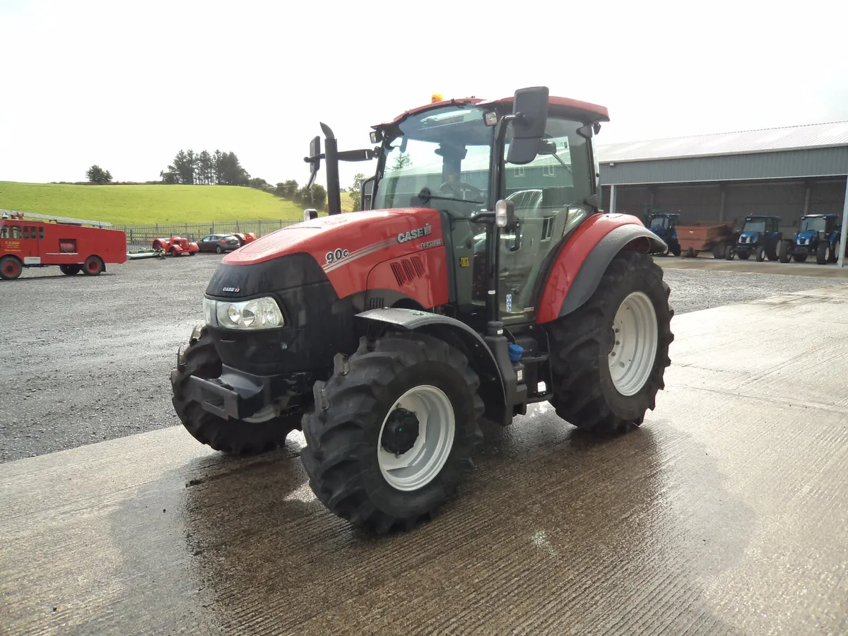 2023 Case Farmall 90 C - Image 4