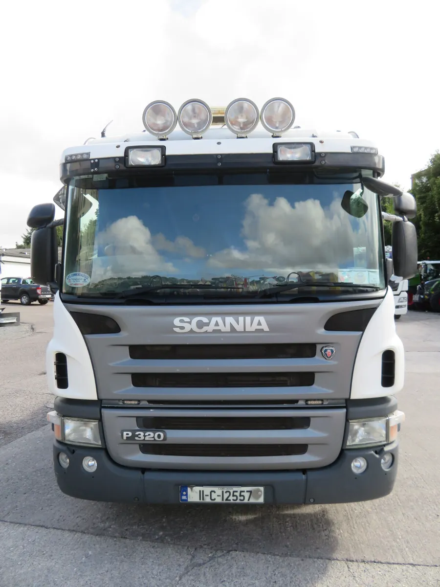 Scania P320 DB6X2 MNA Highline c/w Bed & Crane - Image 3