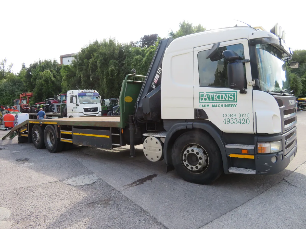 Scania P320 DB6X2 MNA Highline c/w Bed & Crane - Image 1