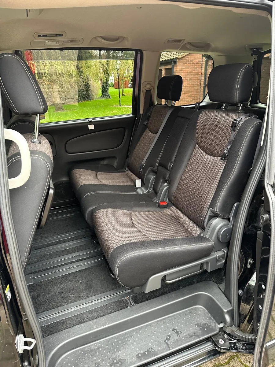 Nissan Serena Hybrid 5DR AU Auto - Image 4