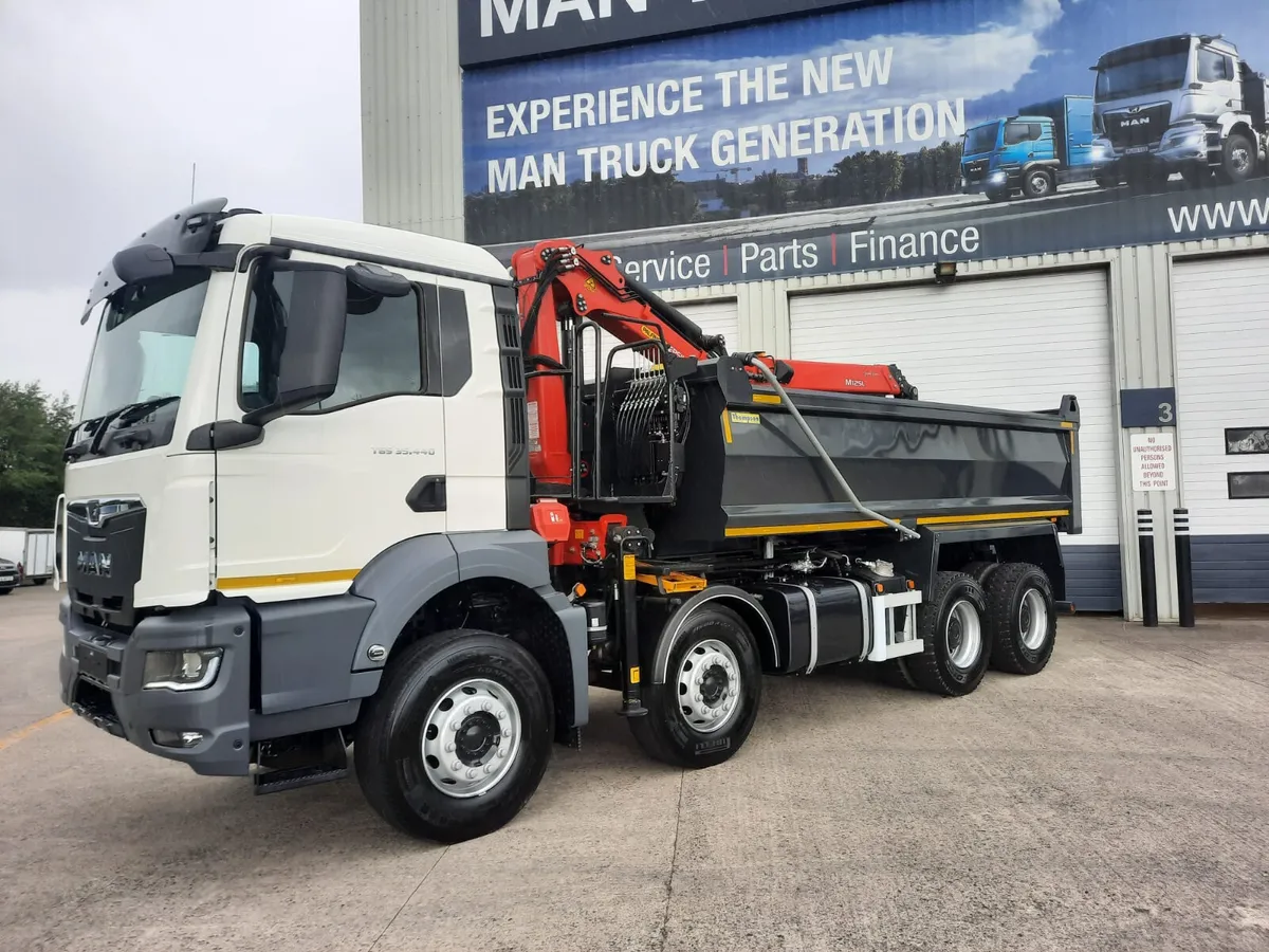 MAN TGS 8x4 Tipper Grab - Image 3