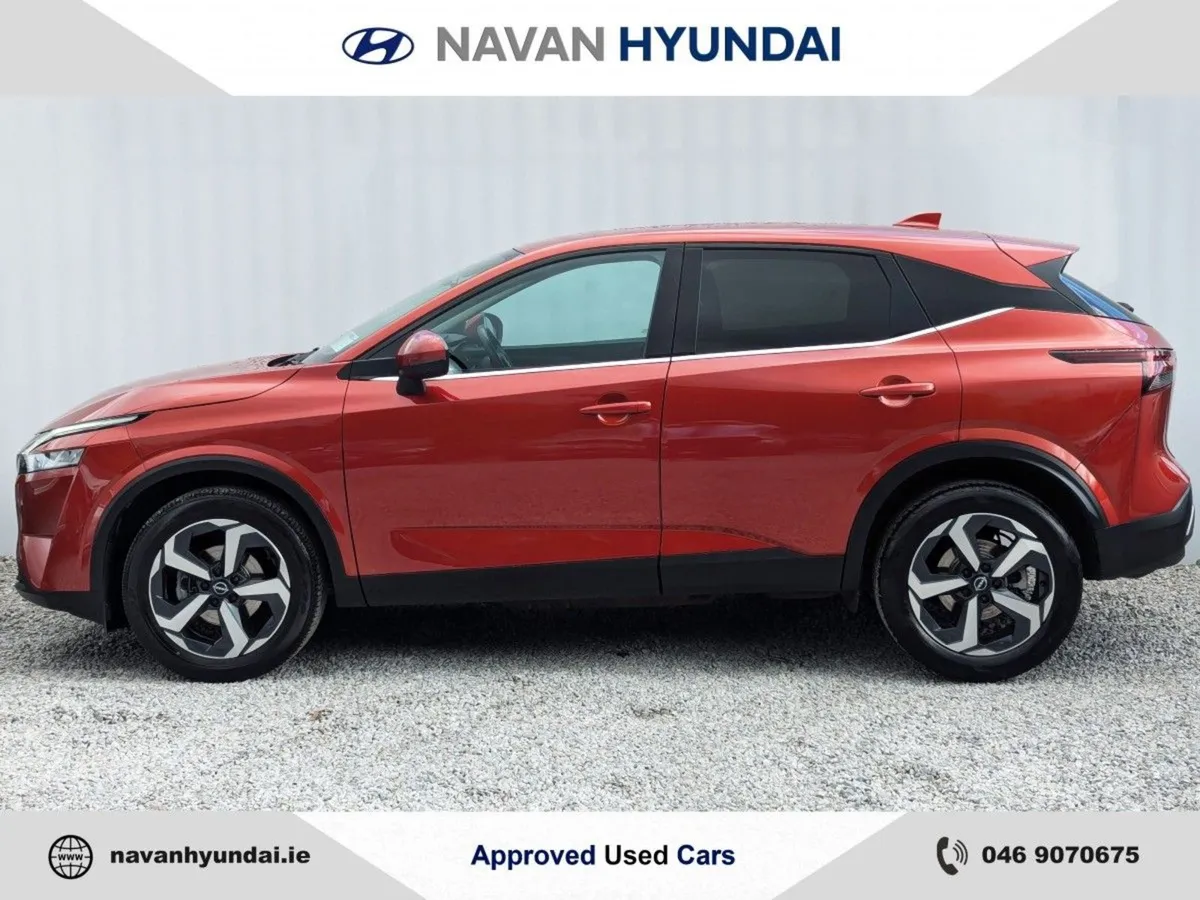 Nissan QASHQAI 1.3 M/hyb SV Premium Auto - Image 4