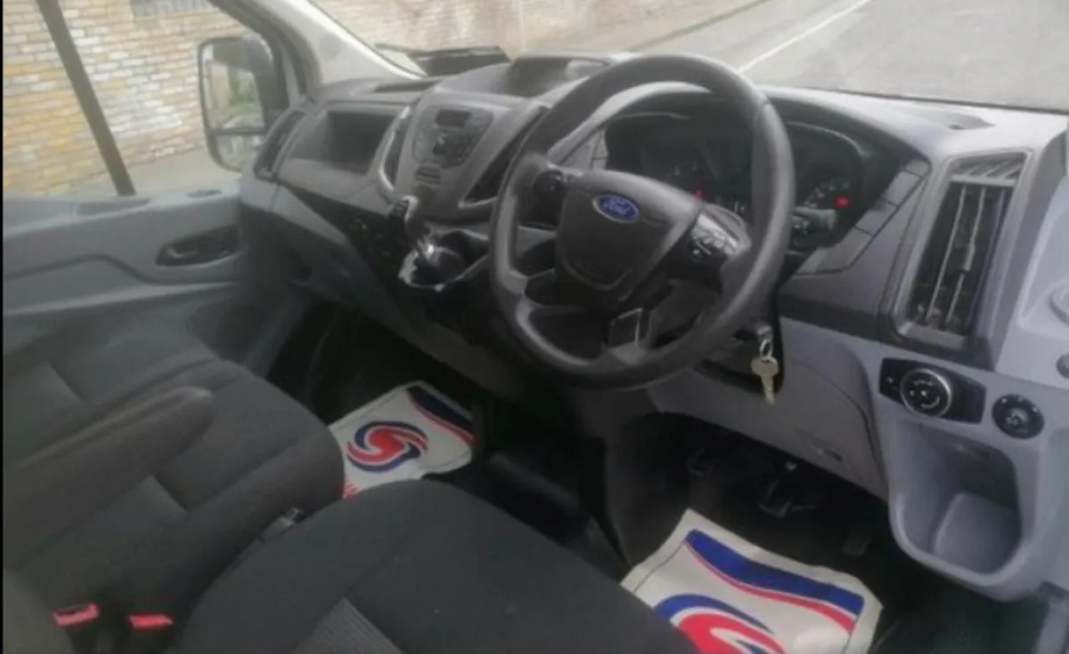 Ford transît - Image 2