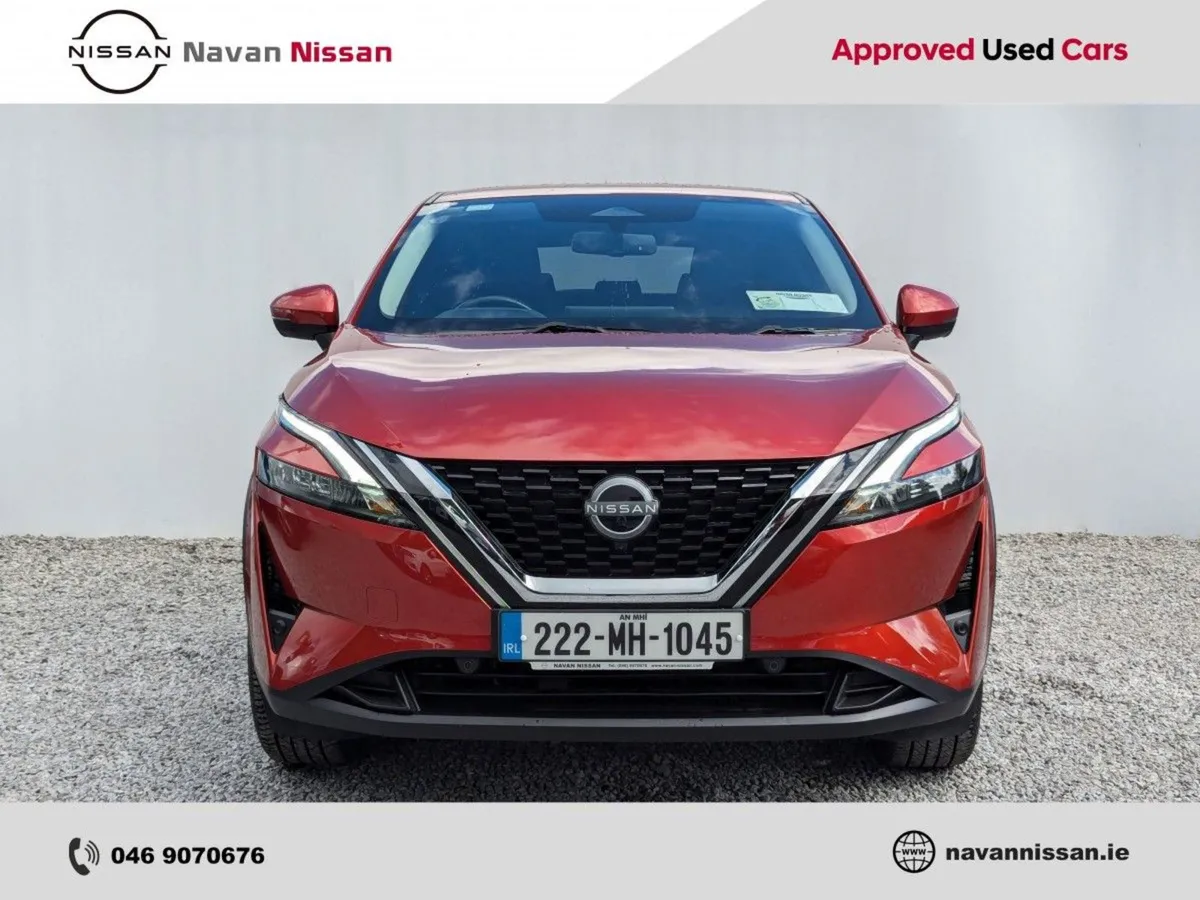 Nissan QASHQAI 1.3i M/hyb SV Premium Auto - Image 2