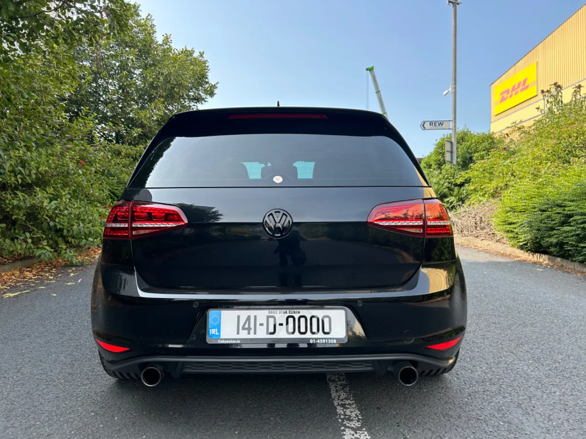 Volkswagen Golf 2.0 GTI TSI DSG - Image 4