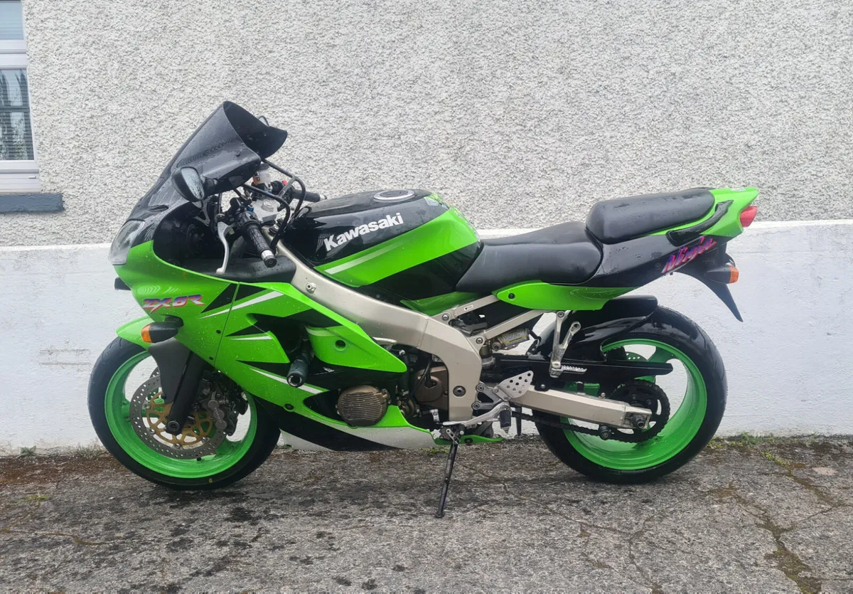 ZX6R Low Mileage @ Doyles Athlone - Image 3