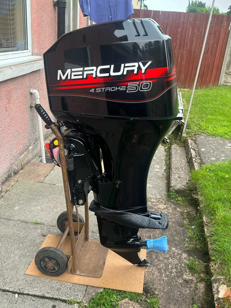 Mercury 4 stroke outboard boat engine - Image 1