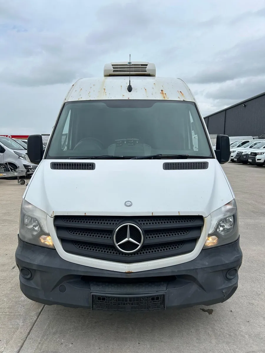 2015 Mercedes Sprinter LWB for breaking all parts - Image 2