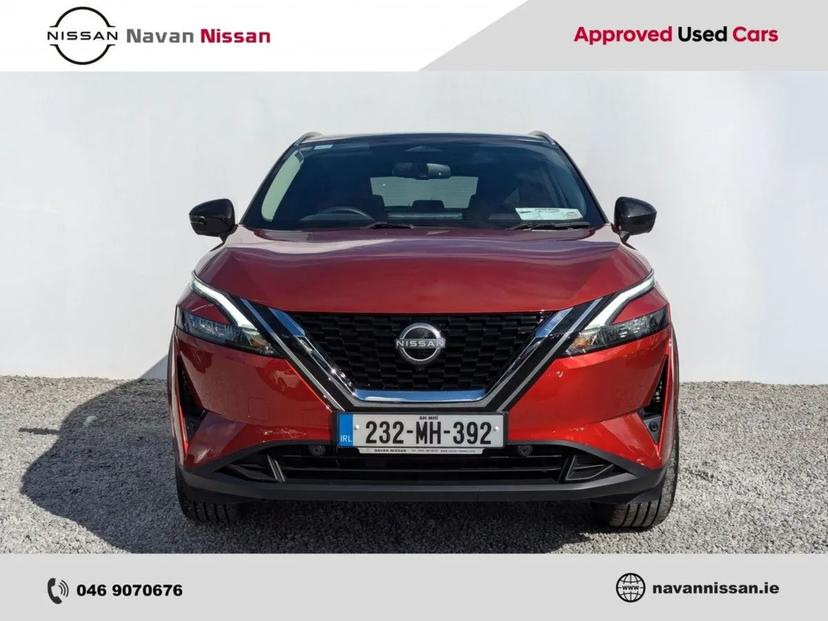 Nissan QASHQAI 1.3i M/hyb SV Premium  low Km s - Image 2