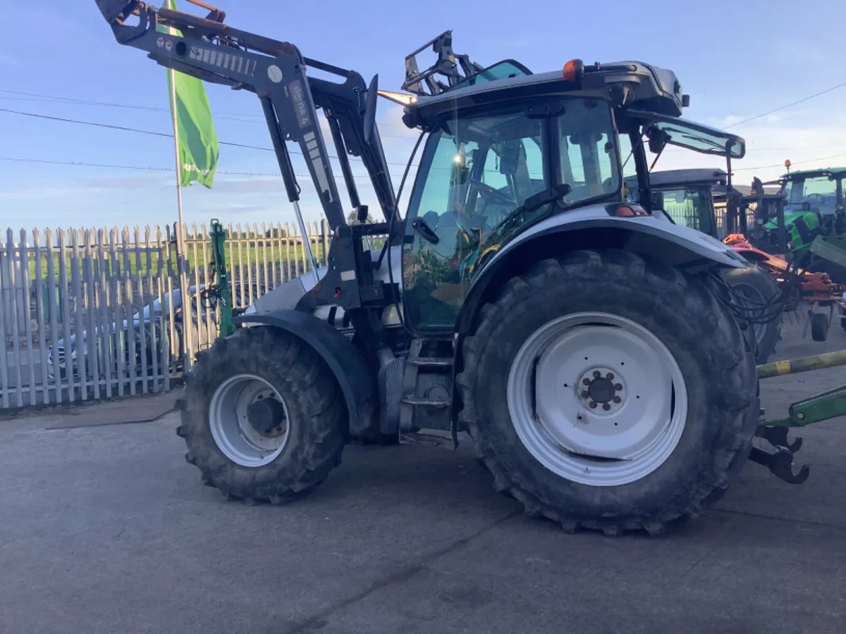 2008 Lamborghini R6 120 Tractor - Image 1