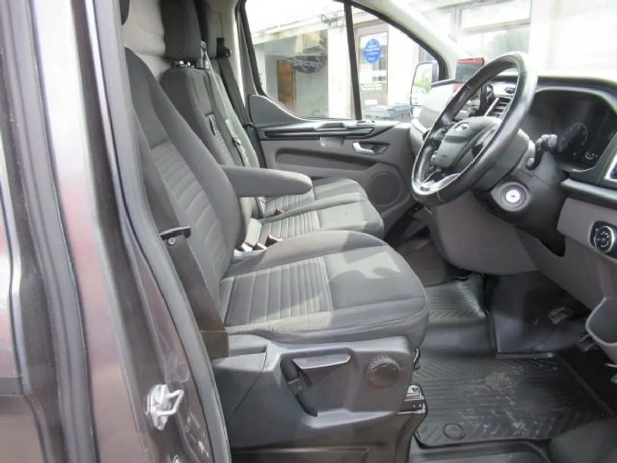 Ford Transit Custom 2.0 300 Limited P/V Ecoblue 1 - Image 3