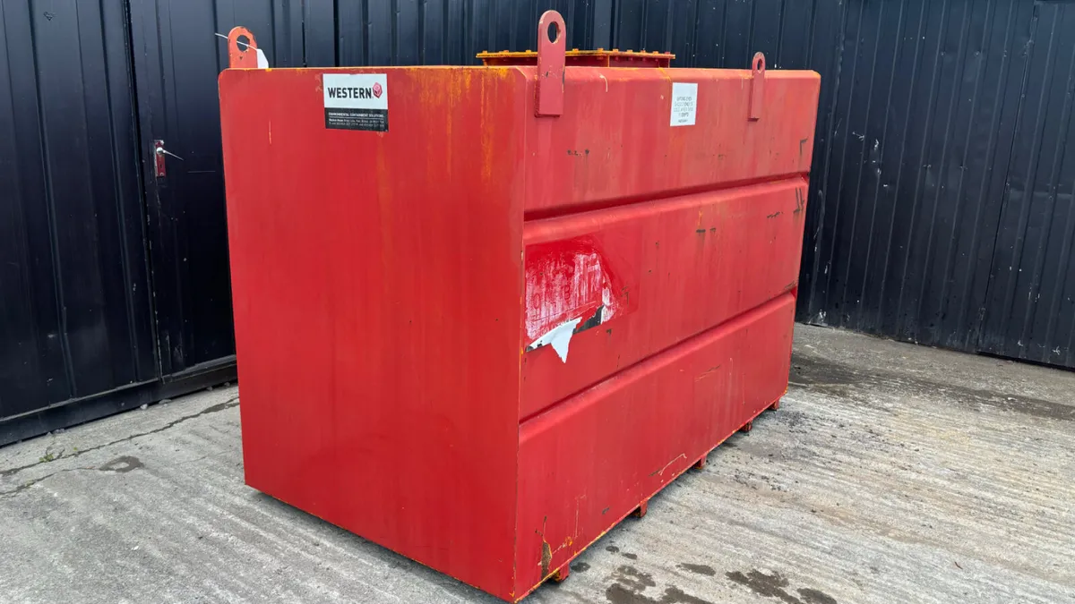Western 2200L Transcube Tank - Image 1