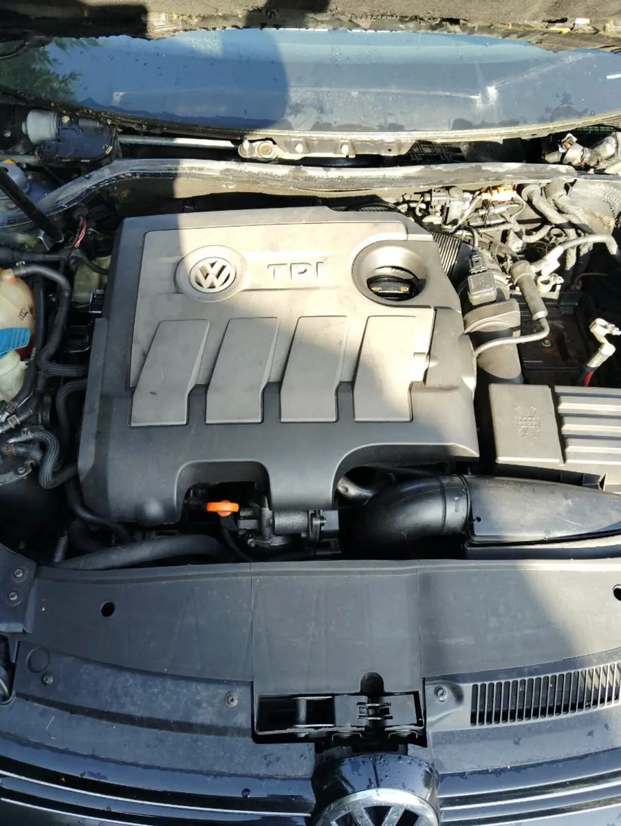 Breaking golf Mk6 2010 1.6 cay - Image 2