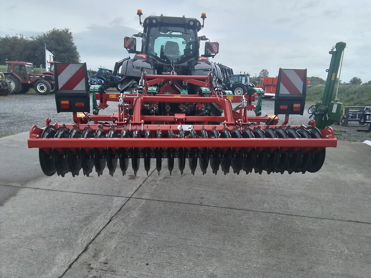 Kverneland Enduro 3000 Cultivator - Image 3