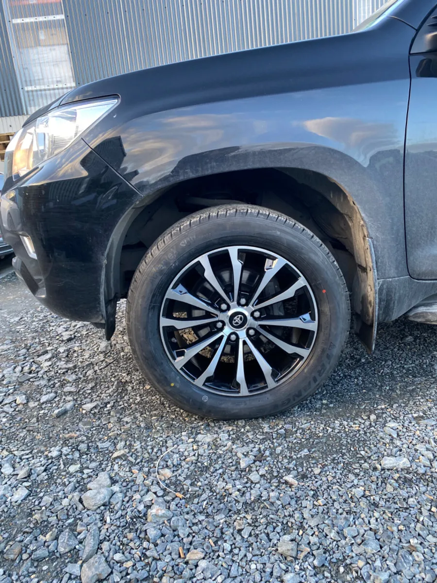 20” Toyota Land Cruiser alloys - Image 3