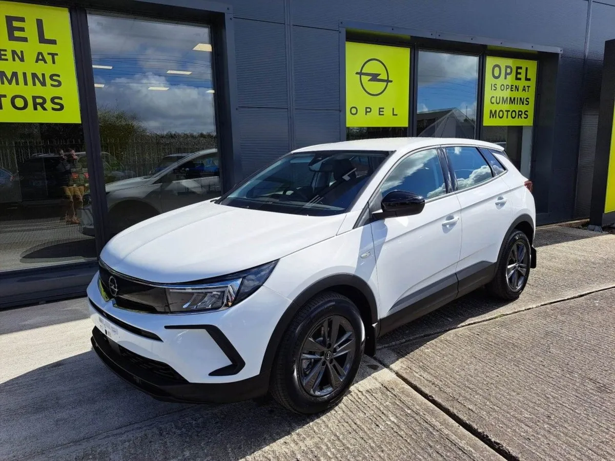 Opel  Grandland X Elegance-1.2 130BHP - Image 3