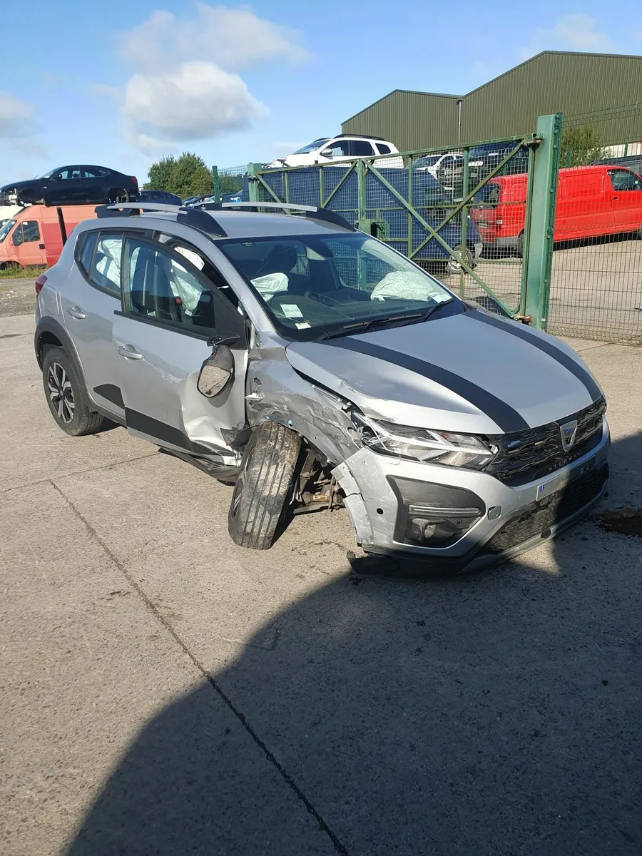 Dacia sandaro Stepway 2022 1.0ptl For Parts - Image 3