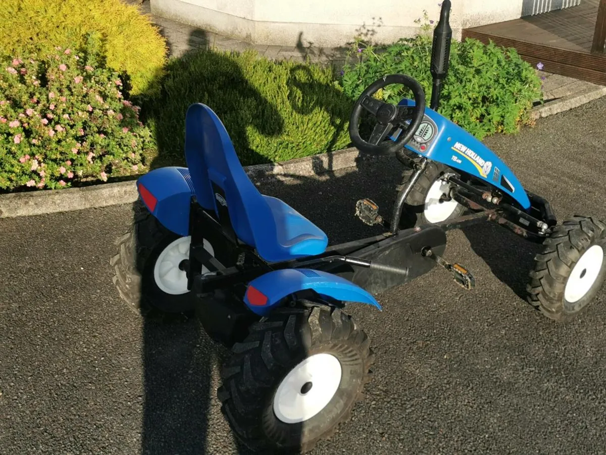 Berg New Holland go cart - Image 2