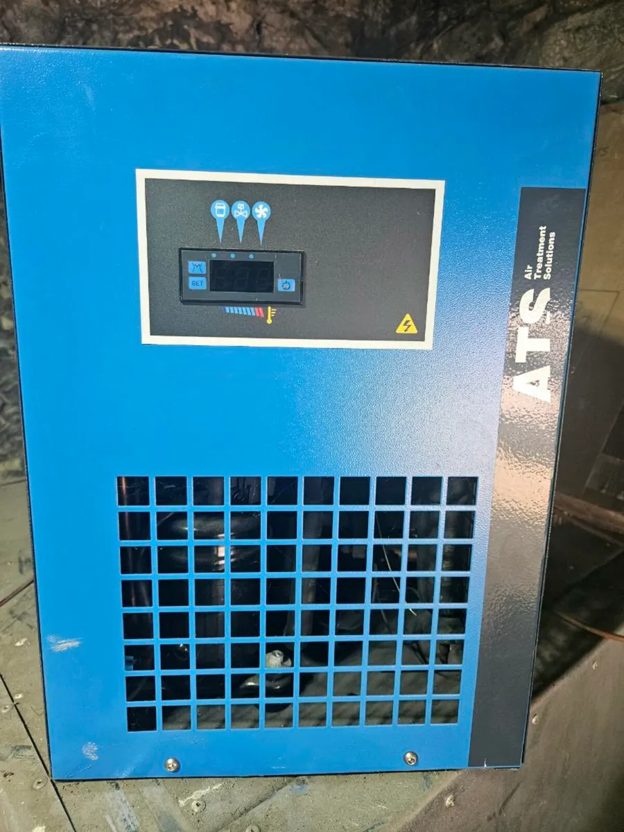 Refrigerated air dryer 1300lpm - Image 1