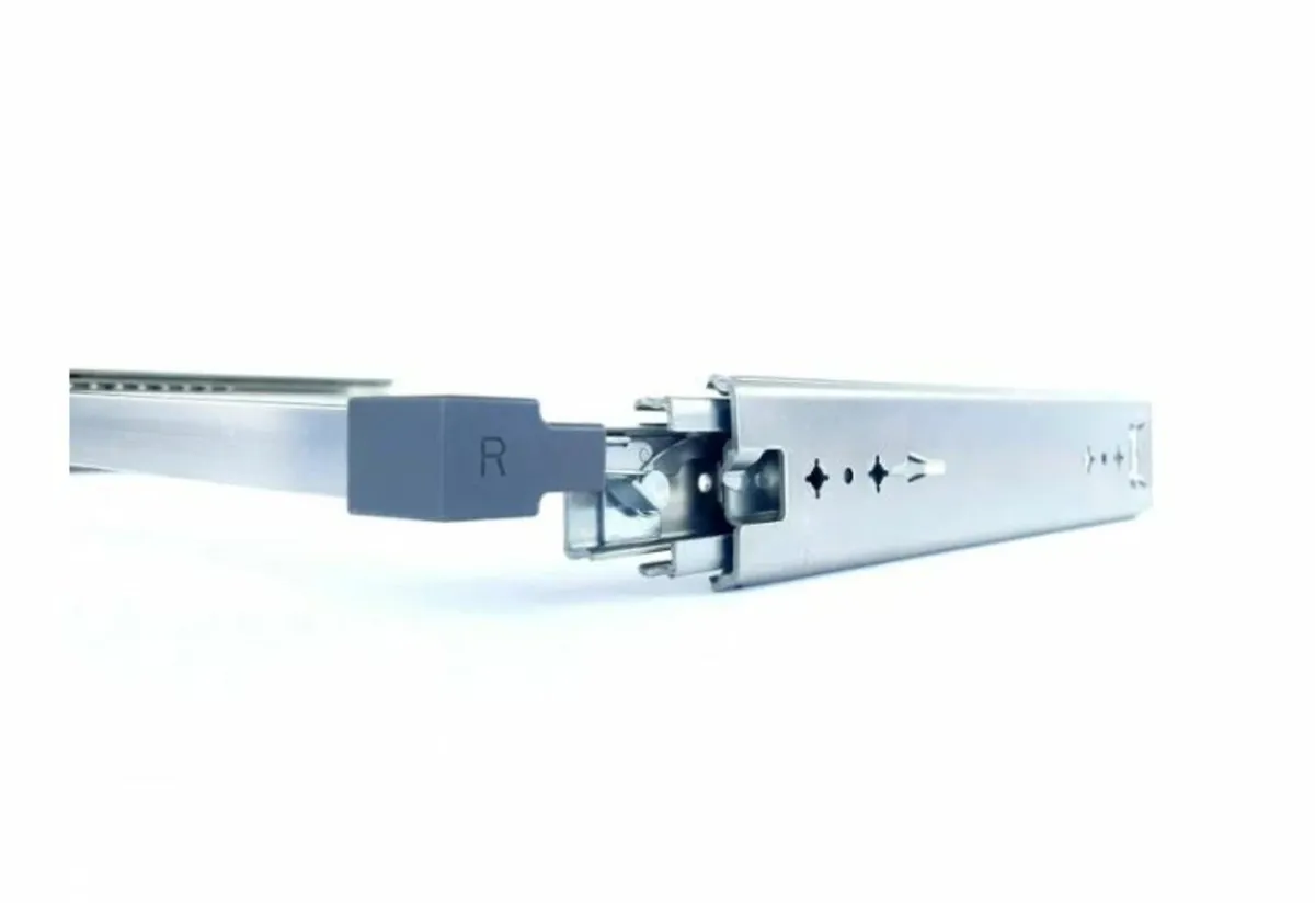 Heavy Duty Drawer Runners up to 225Kg with Lock - Image 4