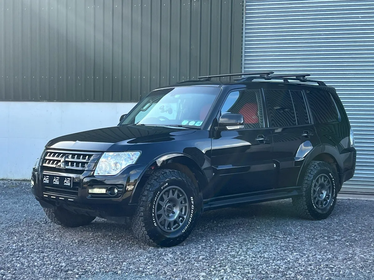 Mitsubishi Pajero 2017 - Image 3