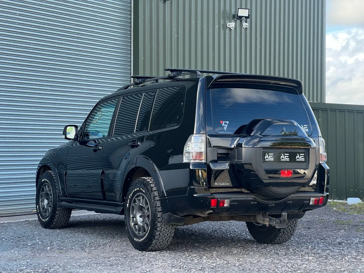 Mitsubishi Shogun/Pajero 2017Fresh CVT - Image 4