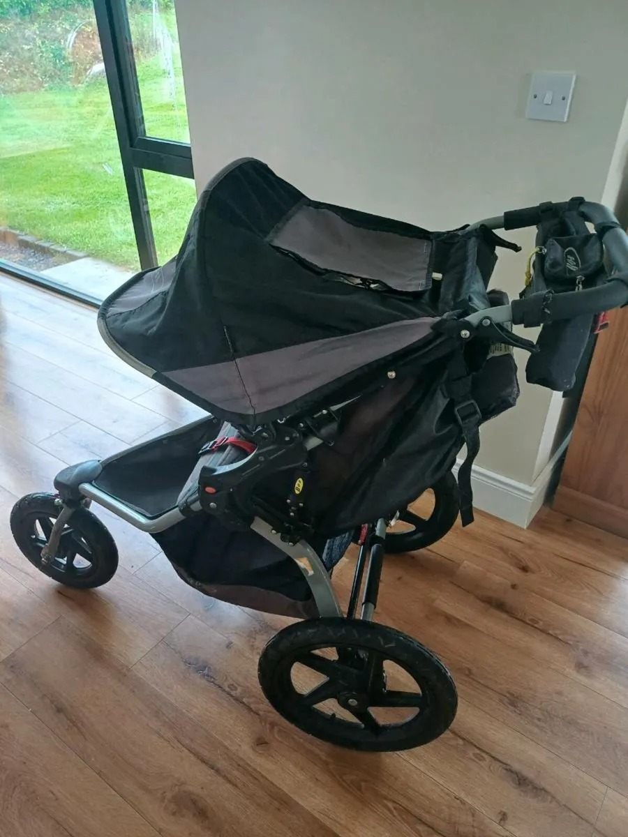 BOB running buggy for sale in Co. Meath for 140 on DoneDeal