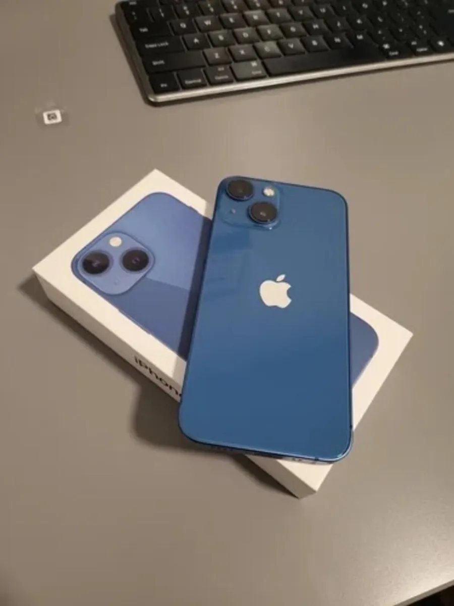 IPhone 13 - Image 2