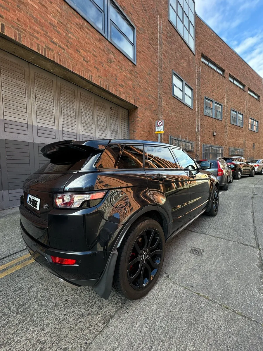 RANGE ROVER EVOQUE ALL BLACK - Image 3