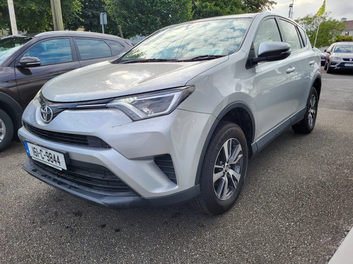 Toyota RAV4 2016 - Image 2