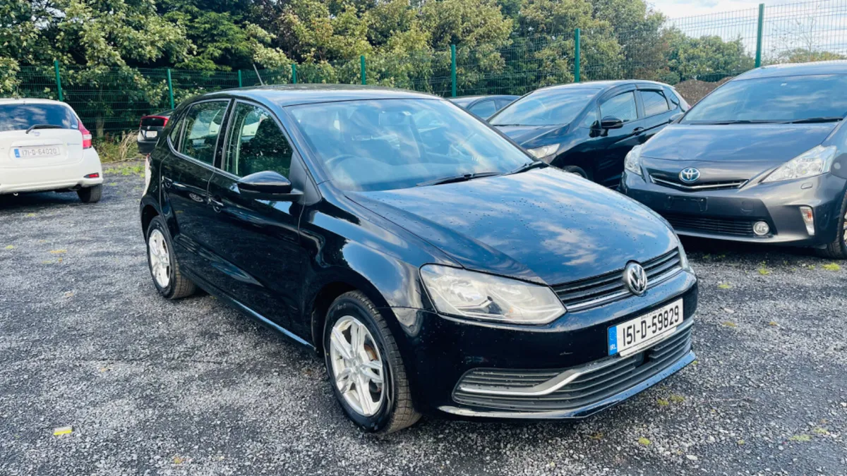 Volkswagen Polo 2015 Automatic 38400 km Low Mileag - Image 2