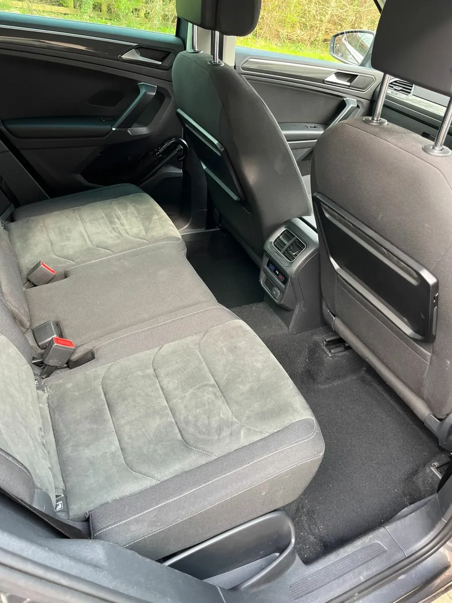 162 VW Tiguan - 2.0TDI Highline (Newly Serviced) - Image 4