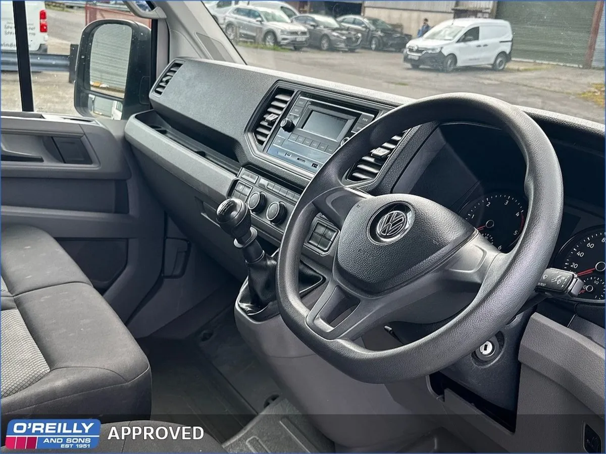 Volkswagen Crafter Crafter 35 MWB 140BHP M6F 5DR - Image 4