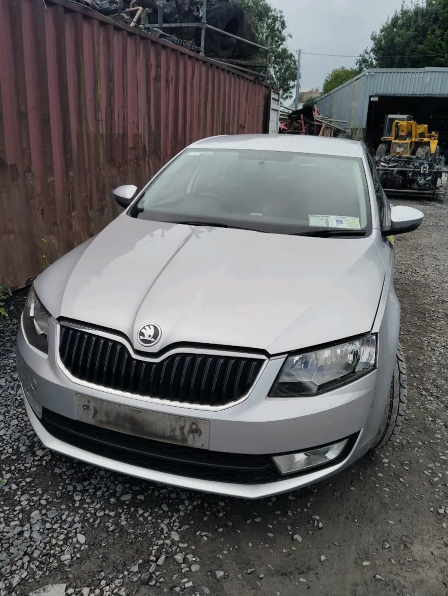 Breaking Skoda Octavia 2016 cxxb rtd - Image 1
