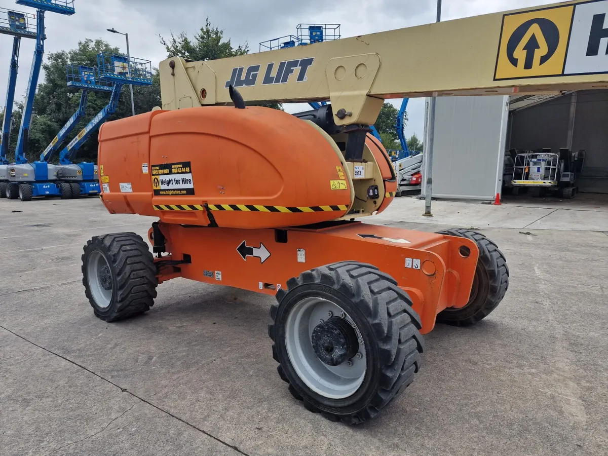 JLG 860 SJ Aerial Platform - 28 m Telescopic Boom - Image 1