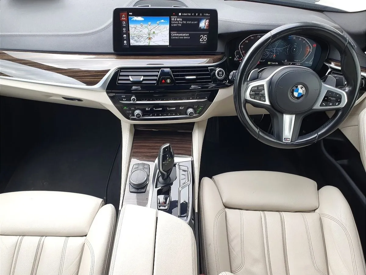 BMW 5 Series 520d M Sport Saloon - Image 4