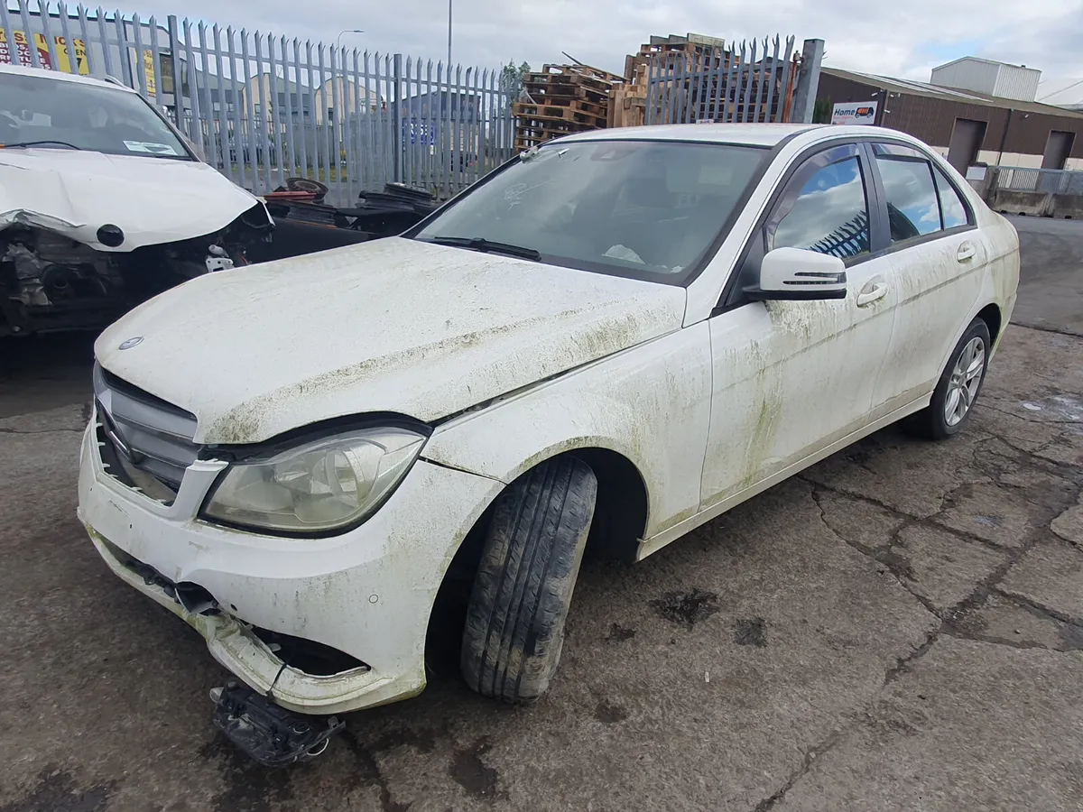 13 MB C-CLASS  2.2 CDI (651) FOR BREAKING - Image 1