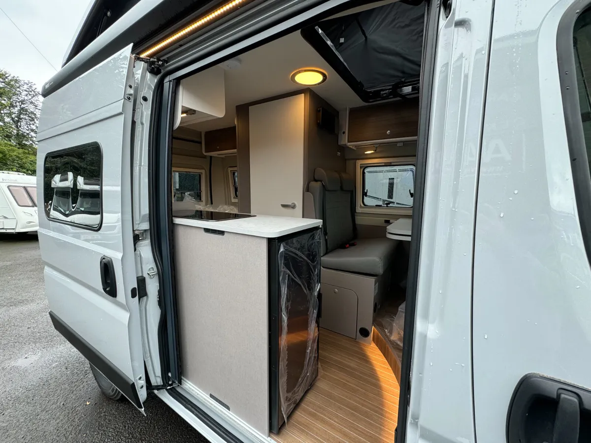 SAVE £5,625 was £72,620 4 Berth Automatic - Image 4