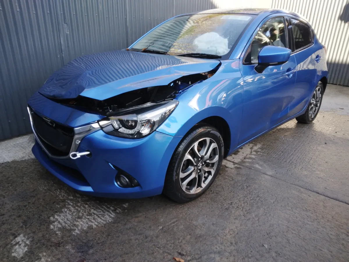 2015 Mazda 2 1.5 Pet Breaking/Dismantling - Image 1