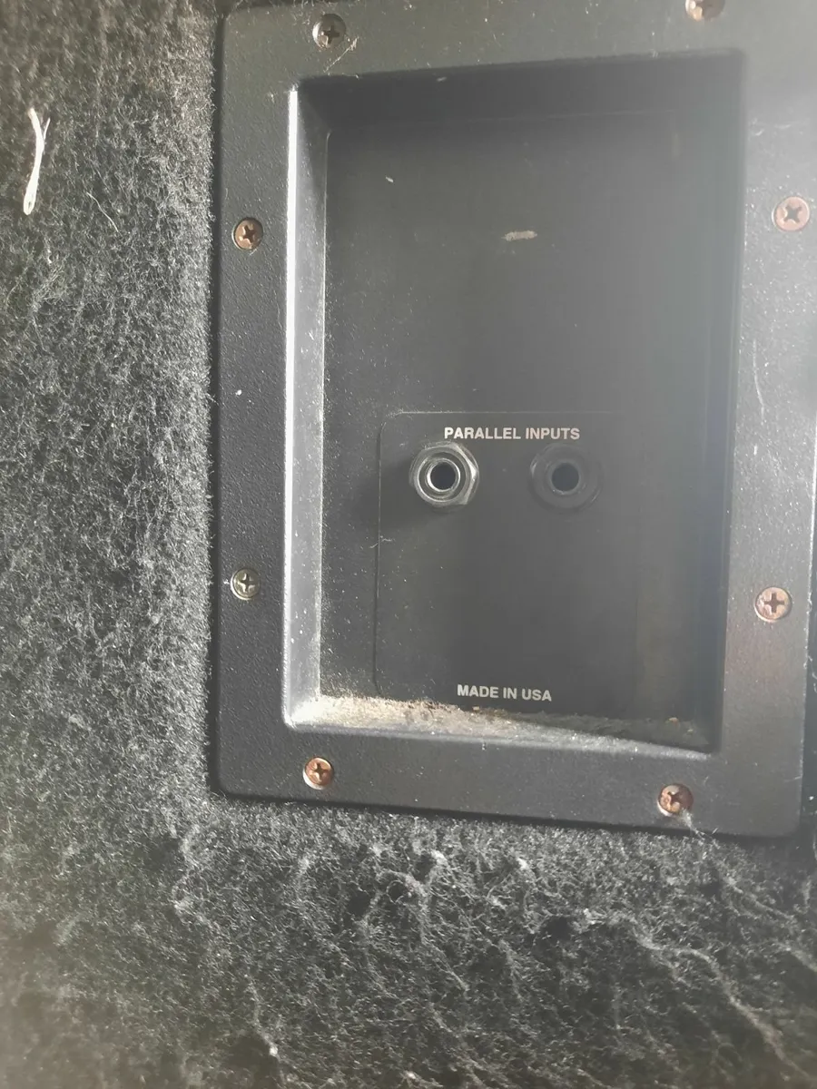 Speakers and 2 Bins. - Image 3