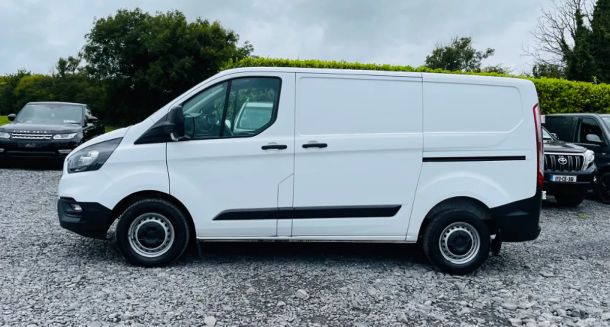 Ford Transit Custom 2021 CUSTOM 300 LEADER - Image 4