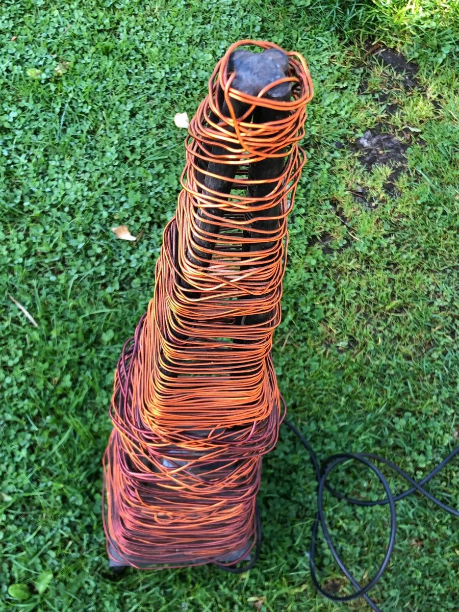 Copper wire wrapped lamp - Image 2