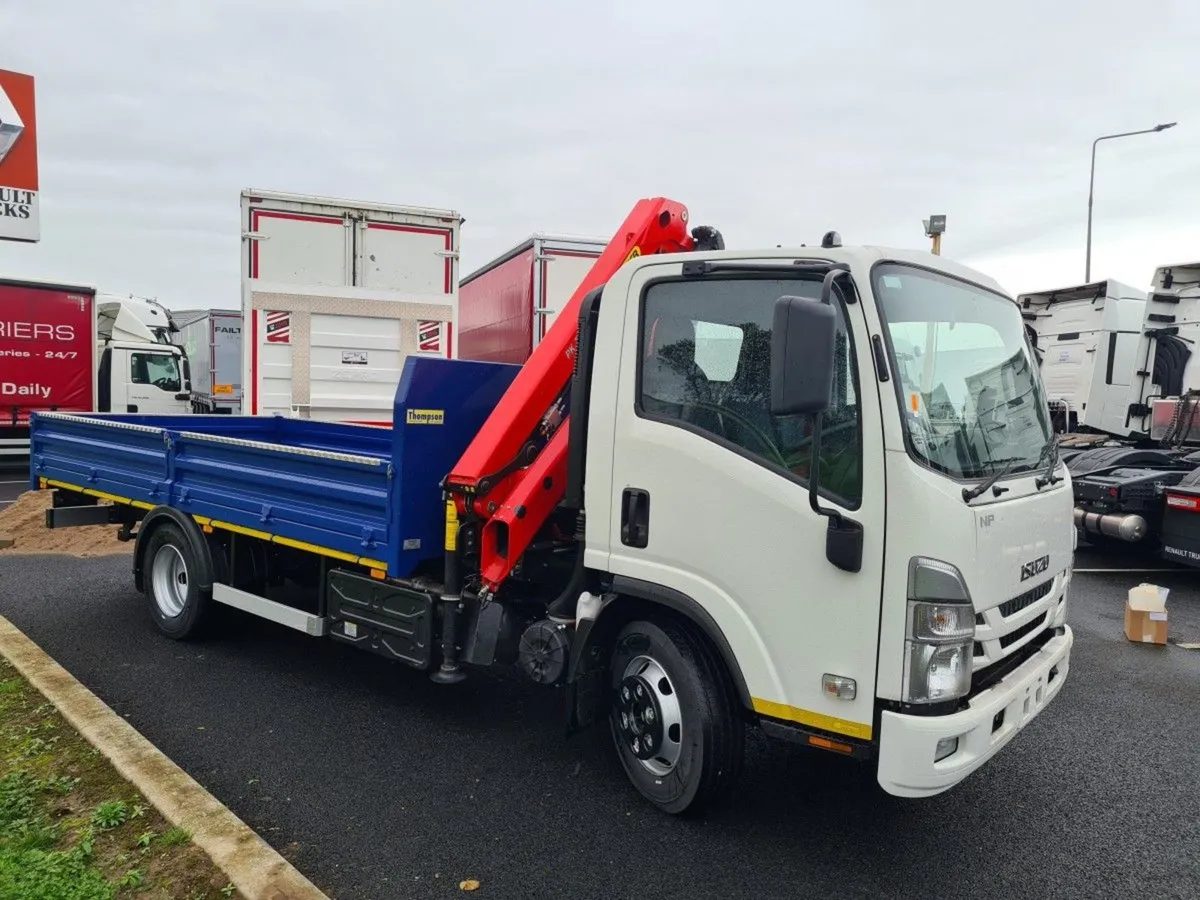 Isuzu NPR Isuzu NPR 75 Dropside With Crane 190BHP - Image 3